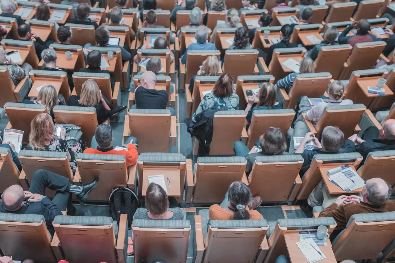 Jakie są kierunki studiów związane z projektowaniem przestrzeni?